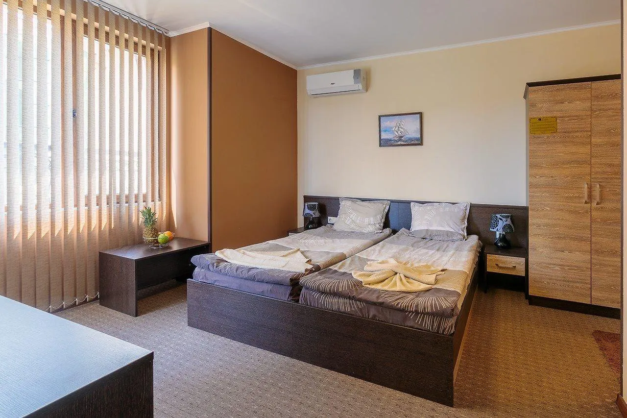 Villa Brigantina Солнечный берег Гостевой дом