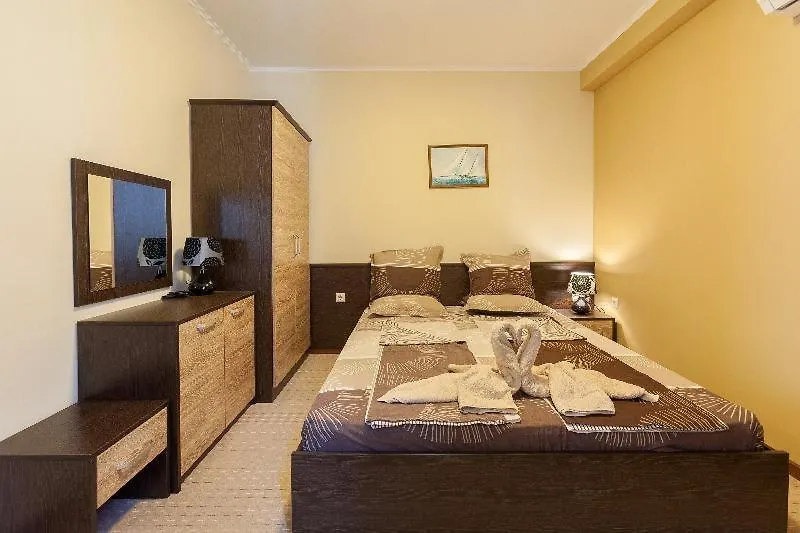 Villa Brigantina Солнечный берег Гостевой дом