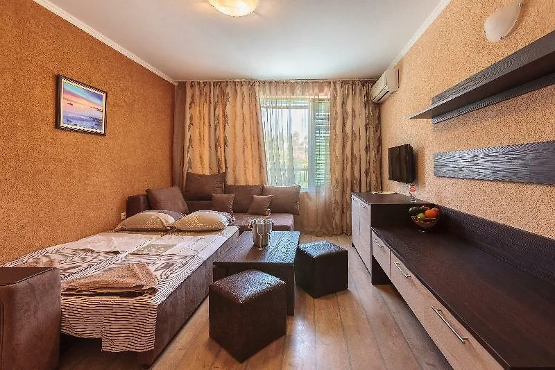 Villa Brigantina Солнечный берег Гостевой дом