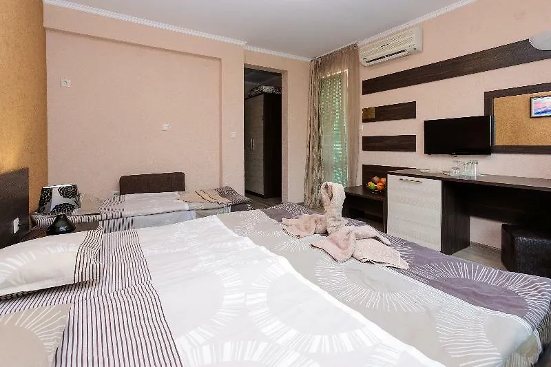 Villa Brigantina Sluneční pobřeží 3*,  Bulharsko